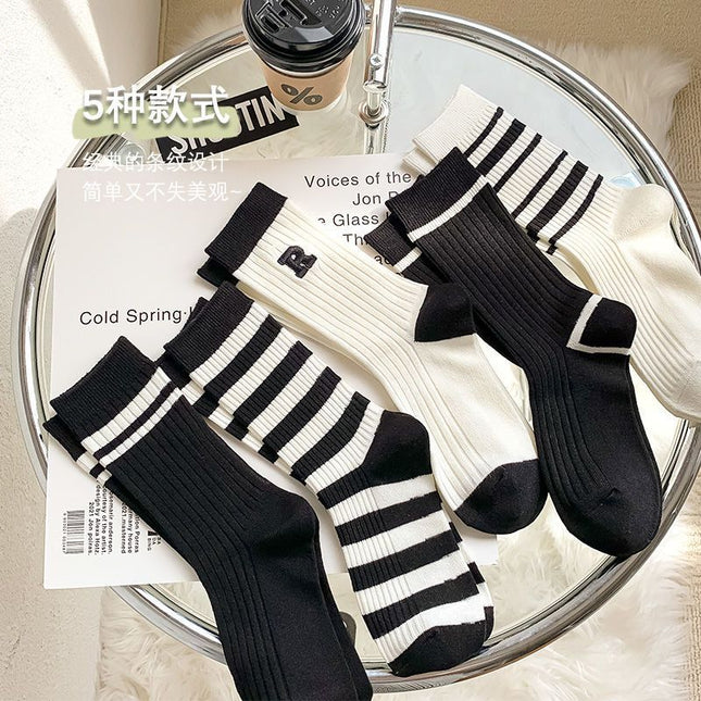 Süße braun gestreifte Paarsocken für Herbst und Winter - ellashop.store